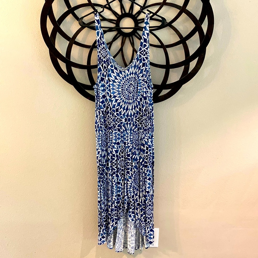Cute and comfortable GAP blue and white print dress - Size M